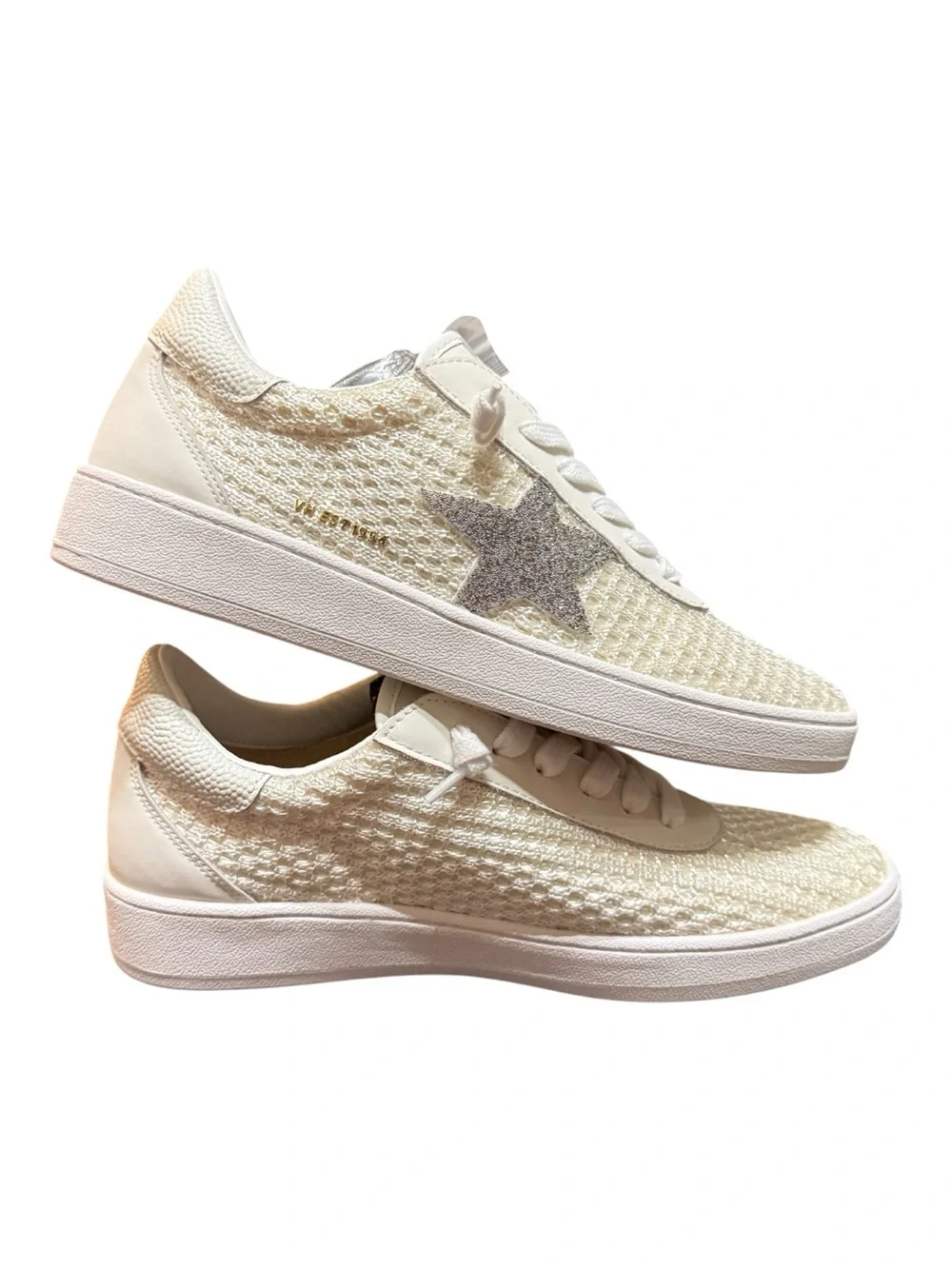 Vintage Havana Denisse 30 White Crochet Star Sneakers Size 11 NIB